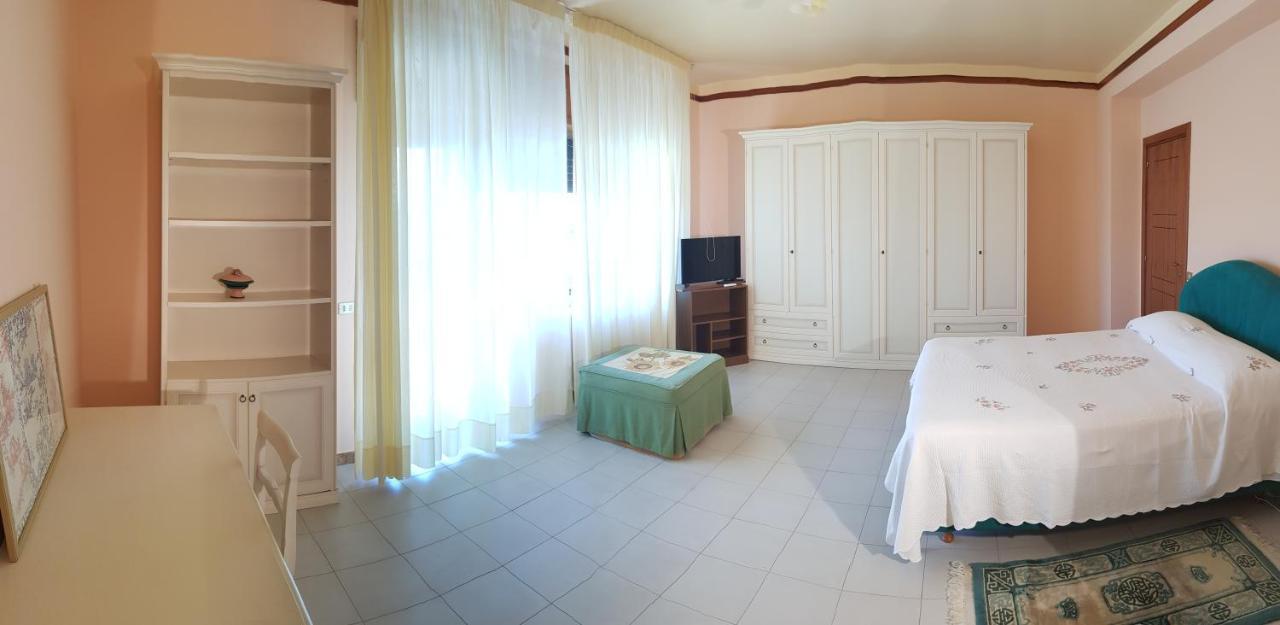 Stylish Apt Terina - Le Lincelle, Lamezia - Bright, Spacious, Elegant And With Terrace SantʼEufemia Lamezia Exterior foto