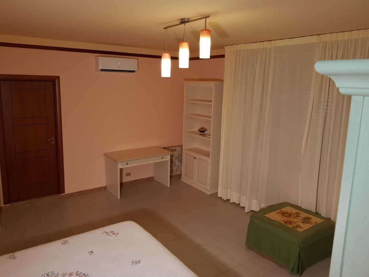 Stylish Apt Terina - Le Lincelle, Lamezia - Bright, Spacious, Elegant And With Terrace SantʼEufemia Lamezia Exterior foto